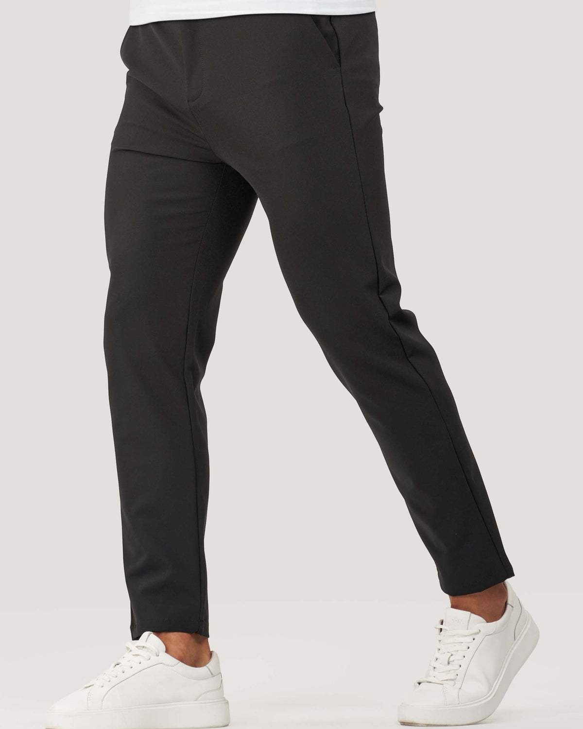 https://cdn.shopify.com/s/files/1/2707/0176/files/Techhalfblack1_5.jpg?v=1759735796