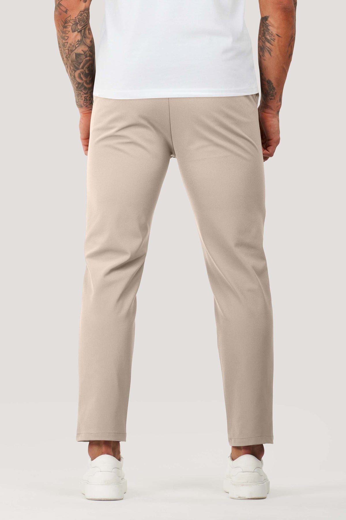 https://cdn.shopify.com/s/files/1/2707/0176/files/Techhalfcream1_1.jpg?v=1759736052