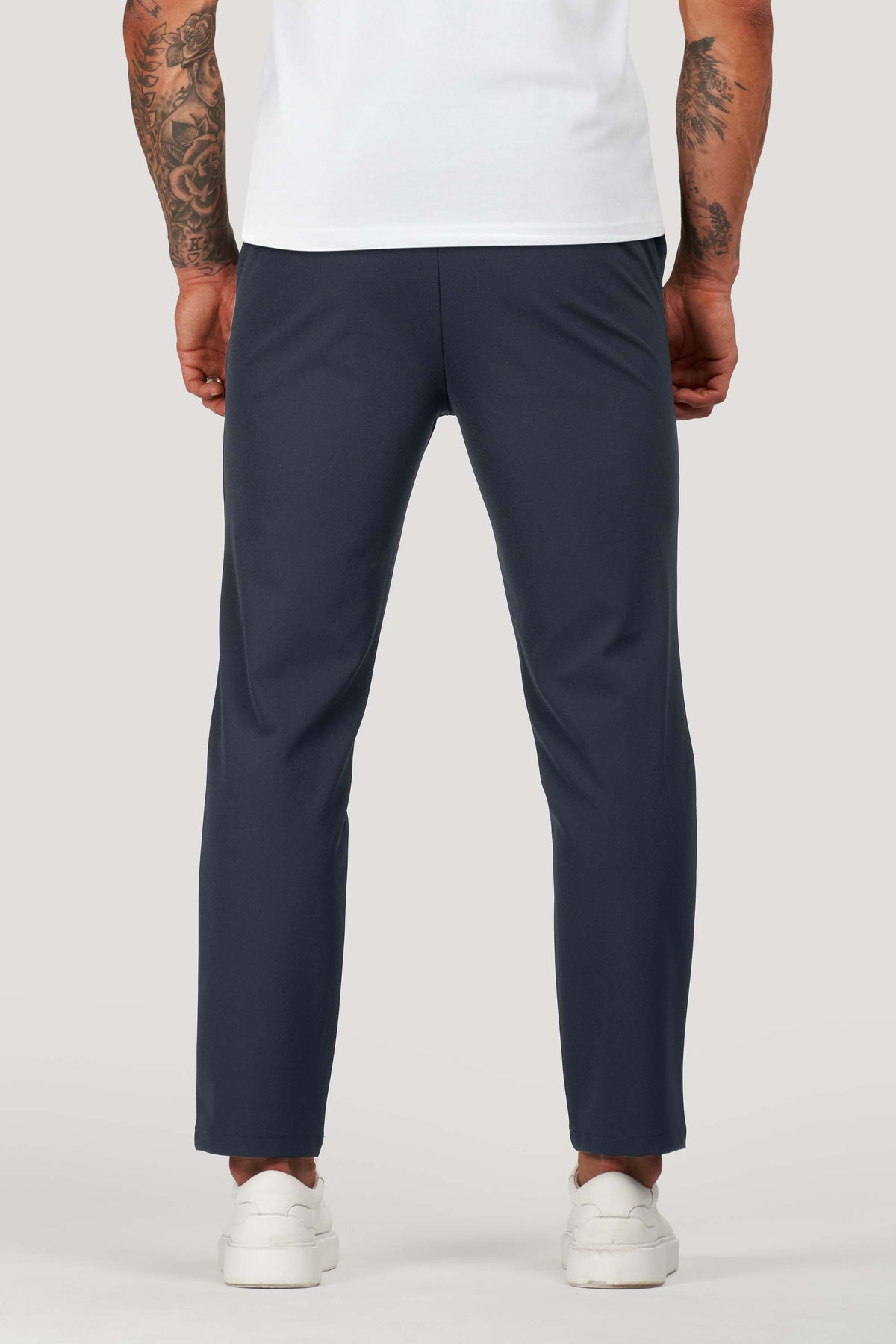 https://cdn.shopify.com/s/files/1/2707/0176/files/Techhalfnavy3_1.jpg?v=1759735657